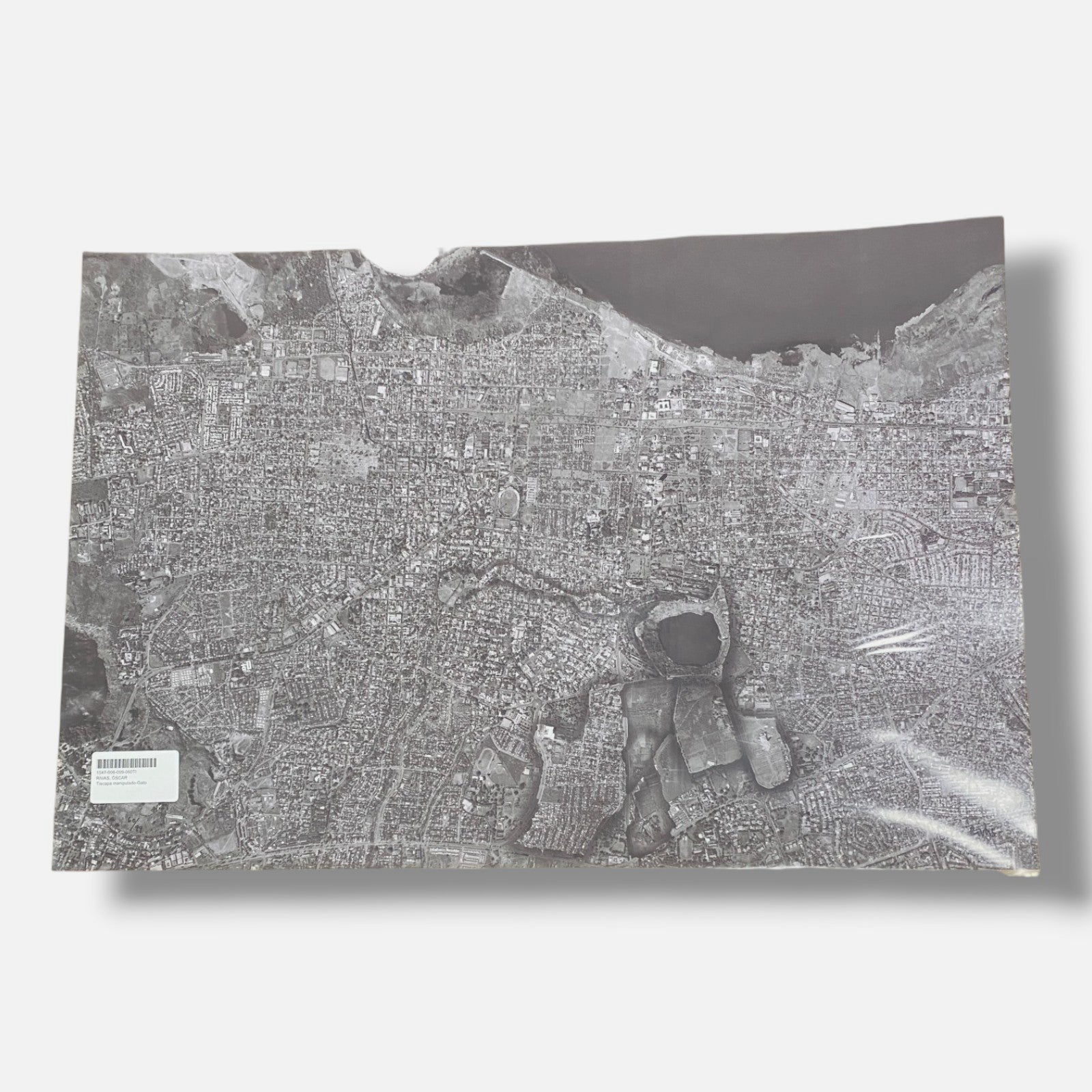 Oscar Rivas Lamus "Tiscapa manipulado - Gato" Photography Wall Art, 27.5 x 18.5"